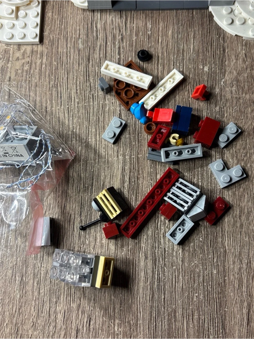 LEGO CREATOR: Winter Village Fire Station (10263) 85% Complete